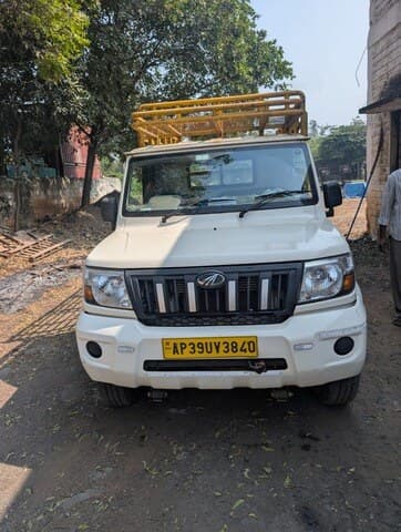Mahindra Bolero pickup used for collection and delivery