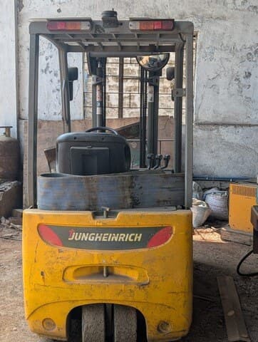 Jungheinrich electric forklift